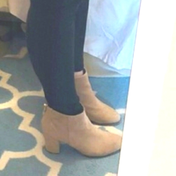 Apt 9 TaN Zipper Tassel Ankle Boots 9.5 - Picture 3 of 8